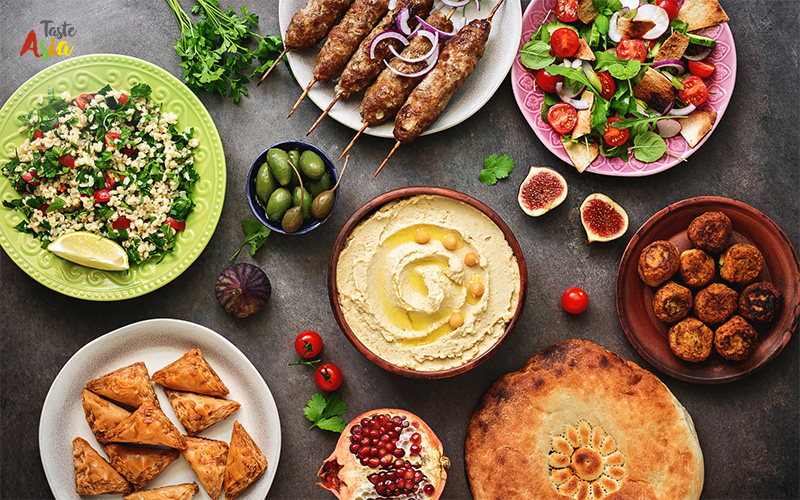 Benefits of Partnering With OEM Food Manufacturers